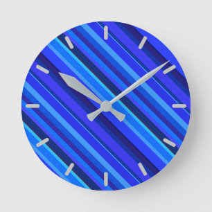 Blue diagonal stripes runde wanduhr