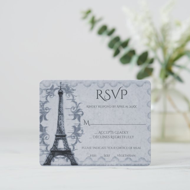 Blue Eiffel Tower Wedding RSVP Card (Stehend Vorderseite)