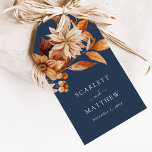 Blue Fall Fevor Tags Geschenkanhänger<br><div class="desc">Dankeschön an die Navy Blue Fall Fevor Tags aus der "Fall Navy Terracotta Floral and Blätter Wedding Invitation Collection Collection". Diese Tags mit exquisiten handbemalten Herbstlauben und blumengeschmücktem Design verleihen Ihren Gastgeschenke Hochzeiten eine Touch der Eleganz und sorgen für einen einheitlichen und stilvollen Look. Zeigen Sie Ihren Gästen mit einem...</div>