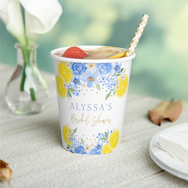 Blue Floral Lemon Main Squeeze Brautparty Pappbecher (In Situ)