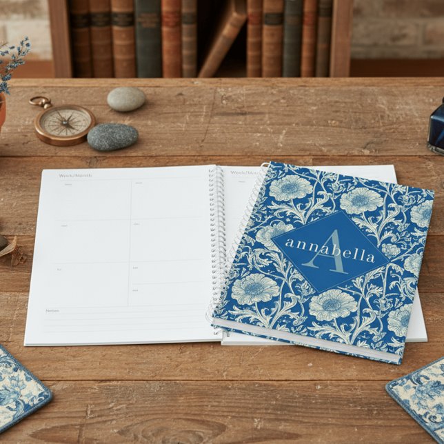 Blue Floral William Morris Elegant Monogram (Créateur téléchargé)