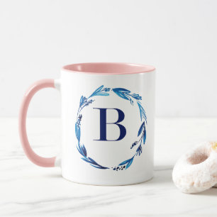 Blue Floral Wreath 'B' Tasse