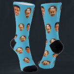 Blue Funny Custom 2 Face Foto Mama Socken<br><div class="desc">Funny personalisiert blau 2 Foto Crew Socken für Mütter. Um einen Ausschnitt des Gesichts Ihres Sohnes oder Ihrer Tochter wie im Beispiel zu verwenden, muss der Hintergrund transparent sein und das Dateiformat ein Ping. Sie können jede mobile oder computer App herunterladen oder das Programm mit dem Namen Canva oder Fotoshop...</div>