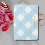 Blue Gingham Personalisiert iPad Cover mit Name<br><div class="desc">Machen Sie es exklusiv Ihren,  indem Sie es mit Ihrem Namen personalisieren.</div>