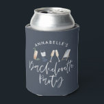 Blue Girl-Cocktail-Skript-Bachelorette Dosenkühler<br><div class="desc">Navy blauer Sommer mädchenhaft moderne Cocktail Drehbuch Junggeselinnen-Abschied Design.</div>