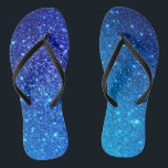 Blue Glitzer Junggeselinnen-Abschied Flip Flops<br><div class="desc">Blue Glitzer Weekend Bachelorette Design. Dieser Junggeselinnen-Abschied flip-flops kombiniert zwei Schriftart-Größen für mehr Dynamik. Für die passenden Artikel folgen Sie bitte dem Link: Falls Sie eine Anpassung für das Design benötigen,  können Sie mich kontaktieren : szdesigns2021@gmail.com</div>