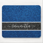 Blue Glitzer Mousepad<br><div class="desc">Ein elegantes,  blaues Glitzer-Mauspad mit schwarzem Glitzer-Streifen. Personalisieren Sie es mit Ihrem Namen,  entworfen für Sie von BlackBerry Boulevard.</div>