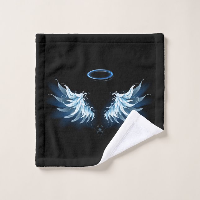 Blue Glows Angel Wings auf schwarzem Hintergrund Badhandtuch Set (Waschlappen)