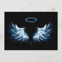 Blue Glows Angel Wings auf schwarzem Hintergrund