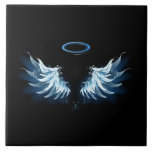 Blue Glows Angel Wings auf schwarzem Hintergrund Fliese<br><div class="desc">Helle, künstlerische, blaue Engelsflügel auf schwarzem Hintergrund. Engel Flügel.</div>