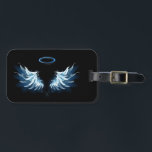 Blue Glows Angel Wings auf schwarzem Hintergrund Gepäckanhänger<br><div class="desc">Helle,  künstlerische,  blaue Engelsflügel auf schwarzem Hintergrund. Engel Flügel.</div>