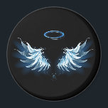 Blue Glows Angel Wings auf schwarzem Hintergrund Magnet<br><div class="desc">Helle, künstlerische, blaue Engelsflügel auf schwarzem Hintergrund. Engel Flügel.</div>