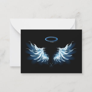 Blue Glows Angel Wings auf schwarzem Hintergrund Mitteilungskarte