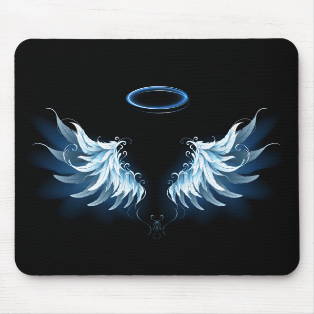 Blue Glows Angel Wings auf schwarzem Hintergrund Mousepad (Vorne)