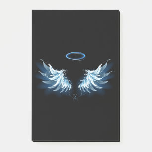 Blue Glows Angel Wings auf schwarzem Hintergrund Post-it Klebezettel