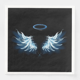 Blue Glows Angel Wings auf schwarzem Hintergrund Serviette
