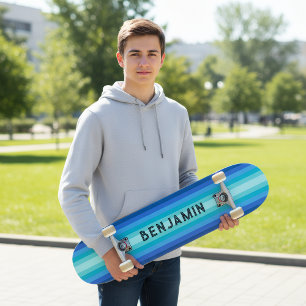 Blue Gradient Strip Skateboard mit Namen