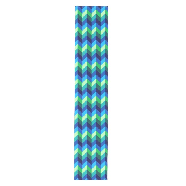 Blue Green Ombre Chevrons Medium Table Runner Mittelgroßer Tischläufer (Vorderseite)