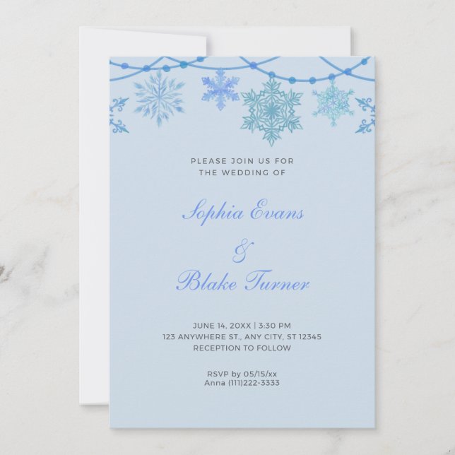 Blue Hanging Lights and Snowflakes Blue Wedding Einladung (Vorderseite)
