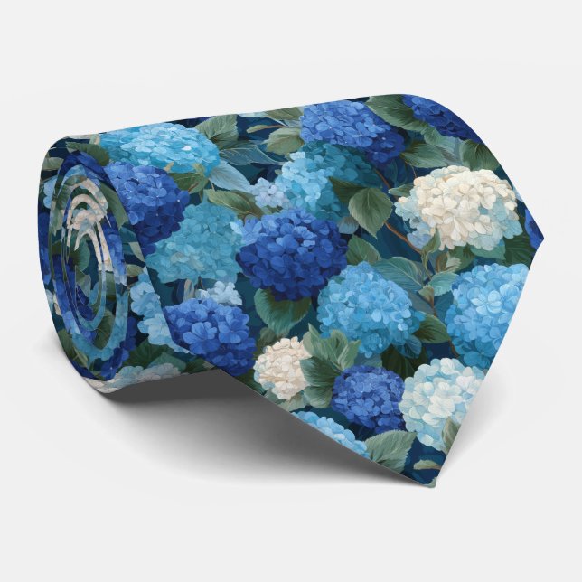 Blue Hydrangea Floral Pattern with Leaves Krawatte (Gerollt)
