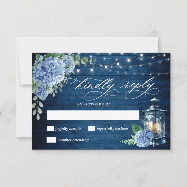 Blue Hydrangea Lantern Wood Wedding Rustic RSVP Karte (Vorderseite)