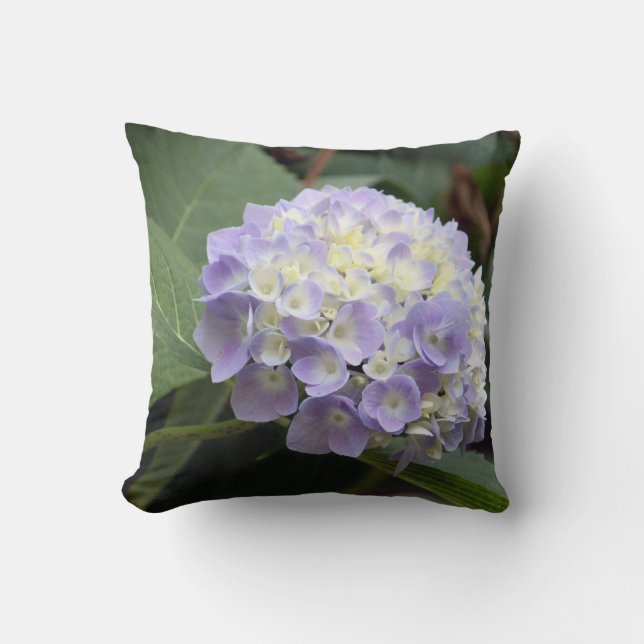 Blue Hydrangea Pillow Kissen (Vorderseite)