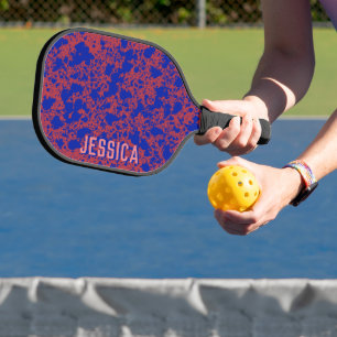 Blue Ink auf Red Simple Modern Pickleball Schläger