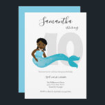 Blue Kids Mermaid Birthday Einladung<br><div class="desc">Ein Meerjungfrau-Kind lädt zum Geburtstag mit einem Meerjungfrau mit brauner Haut und schwarzem Haar in blauem Outfit ein. Sie sitzt vor dem Alter (das man ändern kann). Einfach diese Einladung anpassen, in den Warenkorb legen und diesen Geburtstag genießen! Blue Kids Mermaid Geburtstag Einladung Holidayday Design | ©Melissa Patton - Künstler/Illustrator...</div>