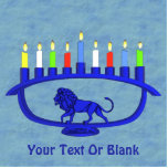 Blue Lion Menorah Fotoskulptur Magnet<br><div class="desc">Die Chanukkah Menorah mit blauen Löwen-Themen mit allen acht Kerzen und dem Brennen der Shamash. Fügen Sie Ihren eigenen Text hinzu. Chanukkah ist das "Festival der Lichter" im Winter.</div>