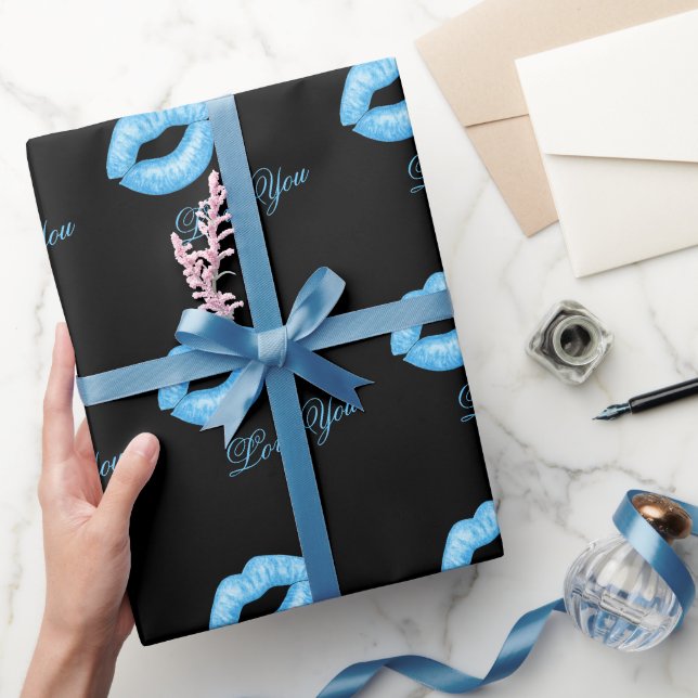 Blue Lipstick Kisses Wrapping Paper Geschenkpapier (Schenken)