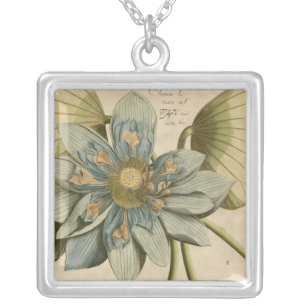 Blue Lotus Blume auf Tan Hintergrund mit Schreiben Versilberte Kette