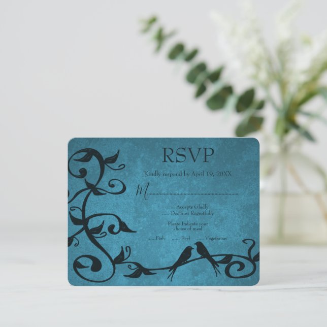 Blue Lovebirds Wedding RSVP Card Karte (Stehend Vorderseite)