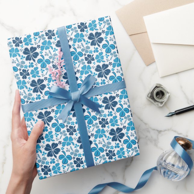 Blue Lucky Kleeblatts Clover St Patrick`s Day Geschenkpapier (Schenken)