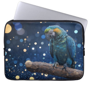 Blue Majestät: The Blue Macaw on Dreamy Blue Bokeh Laptopschutzhülle