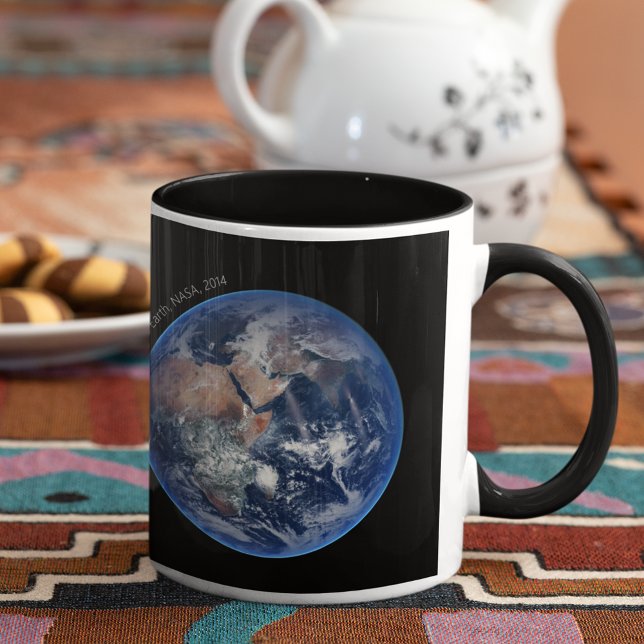 Blue Marble Earth, Satellitenbild 2014 Tasse (Von Creator hochgeladen)
