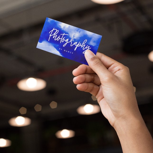 Blue Neon Fotografy Script Visitenkarte (Von Creator hochgeladen)