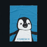 Blue Niedlich Funny Pinguin Kinderzimmer Schwarz-W Fleecedecke<br><div class="desc">Mit dem Niedlichen blauen Pinguin-Kinderzimmer Schwarz und Weiß Fleece Blanket verwöhnen Sie Ihre Kleine in Wärme und Kultur. Diese Decke wurde für Tierliebhaber konzipiert und bietet eine bezaubernde Pinguinillustrierung, die das Herz von Kindern und Eltern gleichermaßen erfassen wird. Die bezaubernde Pinguin-Illustration ist das Herzstück dieser Decke, die die spielerische und...</div>