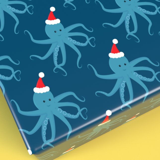 Blue Octopus in Santa Hat Christmas Holiday Geschenkpapier (Add fun octopus wrapping paper to your Christmas celebration.)