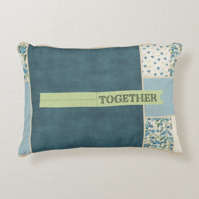 Blue Patchwork Together Throw Kissen (Vorderseite)