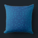Blue pillow with a pattern of turquoise circles kissen<br><div class="desc">Blue pillow with a pattern of turquoise circles on a gradient background from dark to light blue. The design conveys a calm and cozy atmosphere.</div>