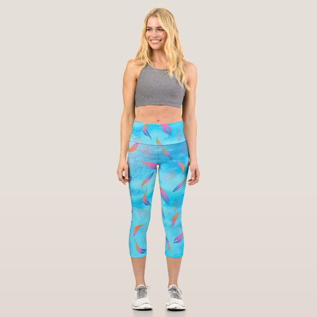 BLUE PINK FARBIGE LEAF-PATTER CAPRI LEGGINGS (Vorderseite)