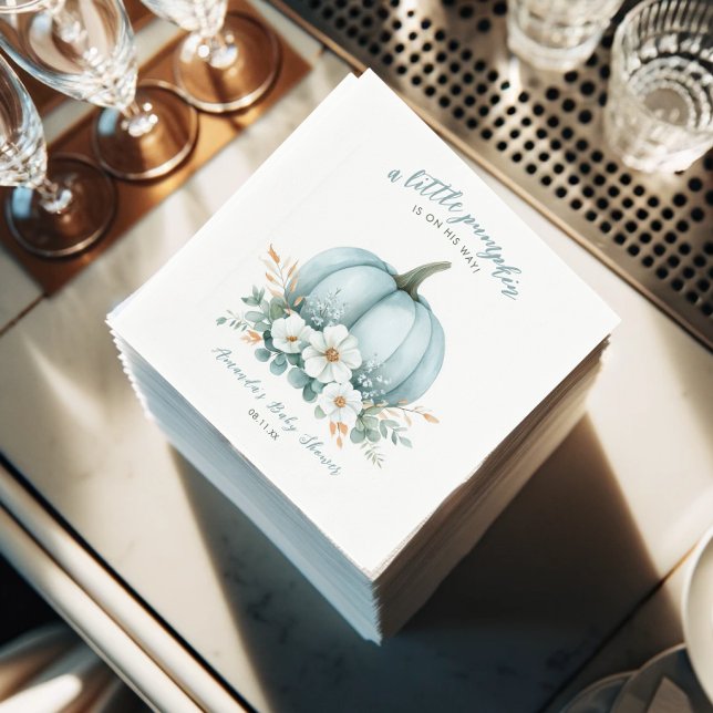 Blue Pumpkin Watercolor Boy Babydusche Napkins Serviette (Stack of fall-themed baby shower napkins with blue pumpkin and floral design.)