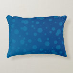 Blue rectangular pillow with a pattern  dekokissen<br><div class="desc">Blue rectangular pillow with a pattern of varying-sized circles,  creating a playful and calming design. The background appears in a solid blue shade.</div>