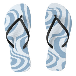 Blue Retro Swirl Groovy Y2K Muster Flip Flops