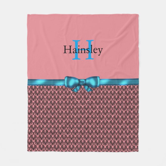 Blue Ribbon Bow Black Chandelier Damask Monogram Fleecedecke (Vorderseite)