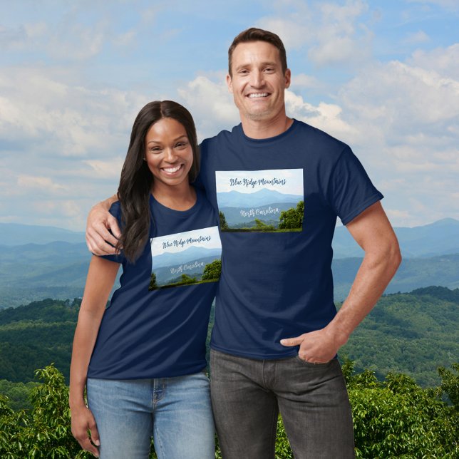 Blue Ridge Mountains anpassbar fotografisch T-Shirt (Von Creator hochgeladen)