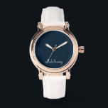 Blue Script | Stilvolle Monogram Modern Armbanduhr<br><div class="desc">Ein einfaches,  benutzerdefiniertes Monogramm-Design in einer lässigen Handschrift in auffallendem monochromen Navy Blue und White. Das Monogramm kann leicht personalisiert sein,  um ein Design so einzigartig wie Sie sind zu machen! Das perfekte trendige Geschenk oder Accessoire für jeden Anlass.</div>
