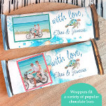 Blue Sea Turtle Wedding Candy Bar Wrapper Flyer<br><div class="desc">Tropisch blaue und türkisfarbene Meeresschildkröte, orchid wedding multipurpose label ist vielseitig für Süßigkeiten Bars und Gebäck. Spezielle Desserts oder Zuhause-Geschenke sind schön mit Braut und Bräutigam Foto und besondere Formulierung. Das Budget für tropische Meeresschildkröten und Aquarellorchideen ist eine großartige Alternative für die Schokoladenriegel von Markenpärchen und andere Geschenke für die...</div>