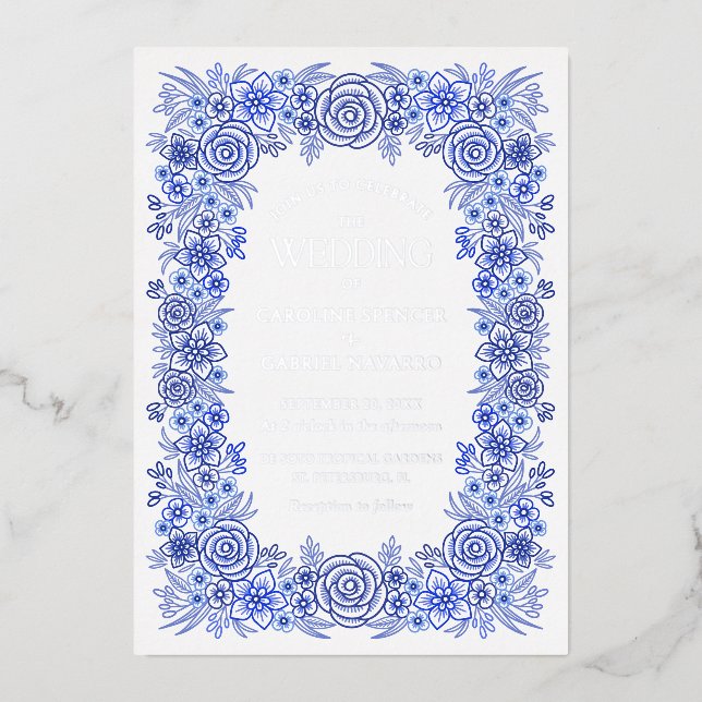 Blue Silver Chinoiserie Floral French Wedding Folieneinladung (Vorderseite)