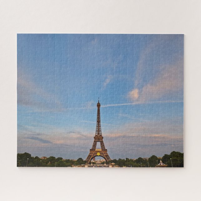 Blue Skies and the Eiffel Tower - 16x20 - 520 Stk. (Horizontal)